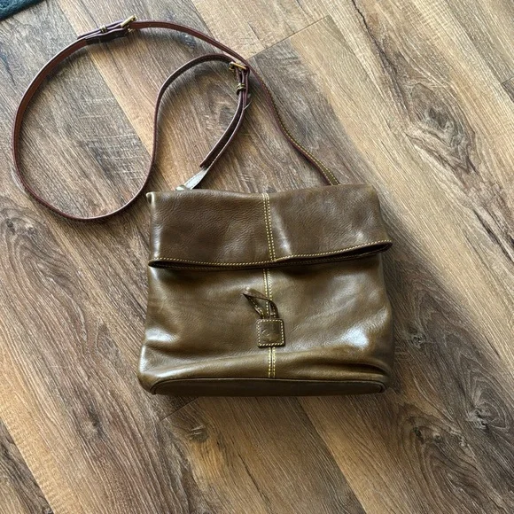 Dooney and Bourke brownish green hues shoulder/crossboy Florentine Leather Bag - Picture 1 of 17